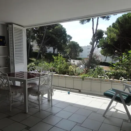 Ginjoler Apartman *